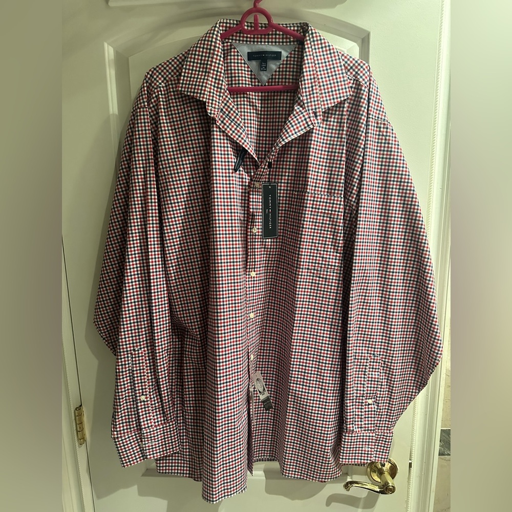 NWT Men's Tommy Hilfiger Button Front Long Sleeve Casual Shirt